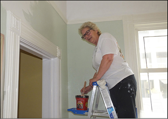 Shell Martinez Refinery volunteers painted the interior of the Martinez Museum in 2016.